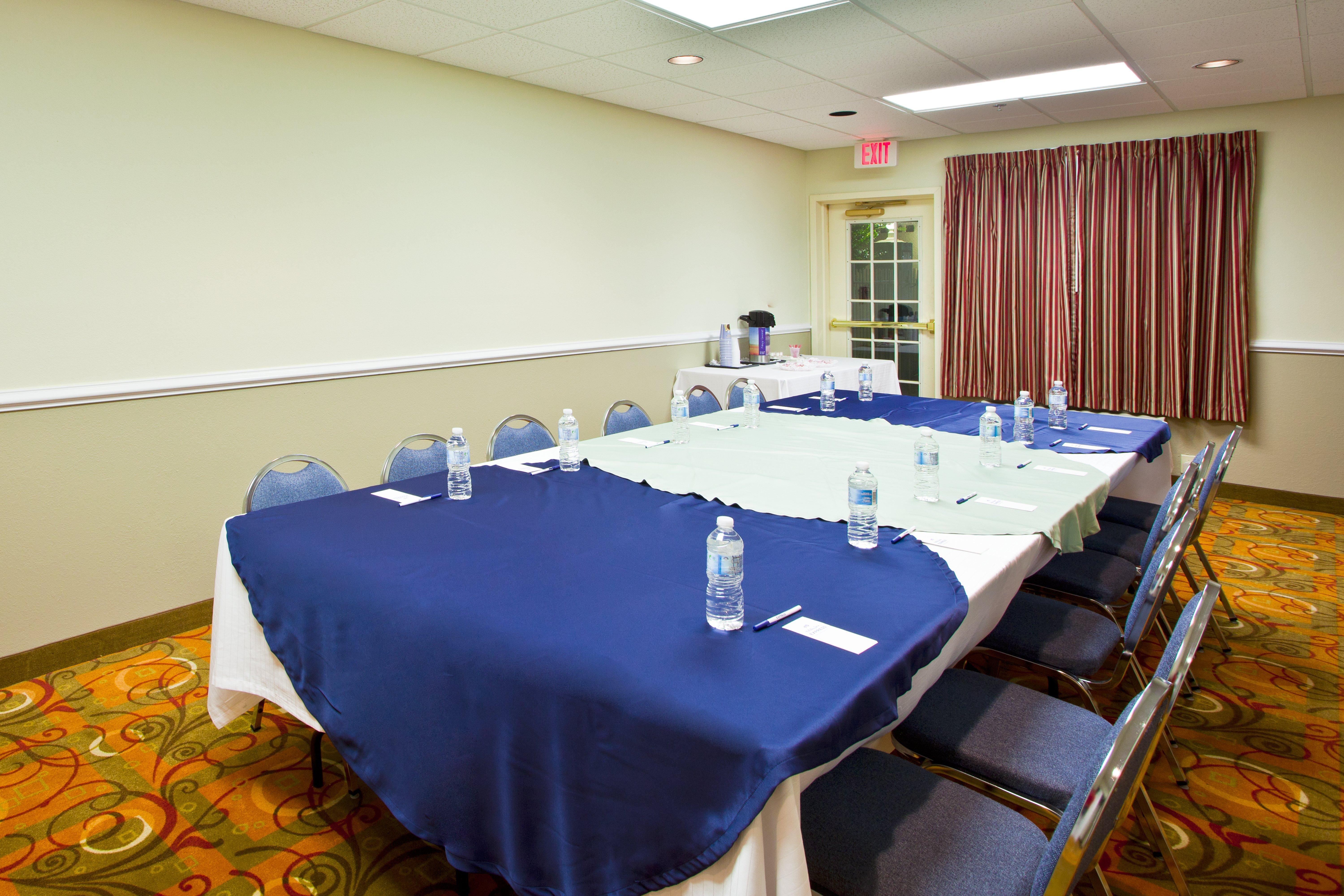 Holiday Inn Express Hotel & Suites Live Oak By Ihg Exterior foto