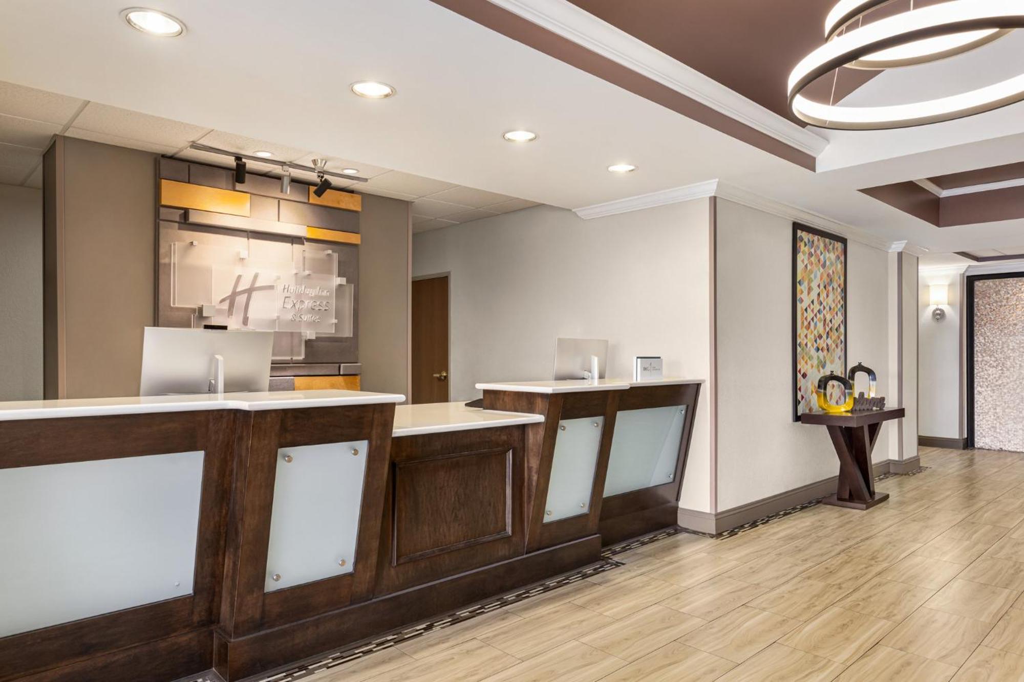Holiday Inn Express Hotel & Suites Live Oak By Ihg Exterior foto
